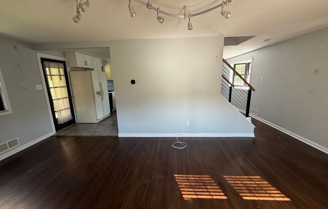 Luxury 3-Bedroom, 1-Bathroom House in Brookline!