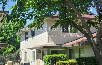 Central Roseville, 2 bed 1 Bath, Condo, 2 Story, Tile Floor, On-Site Laundry Facility, Two Story, Carport Parking