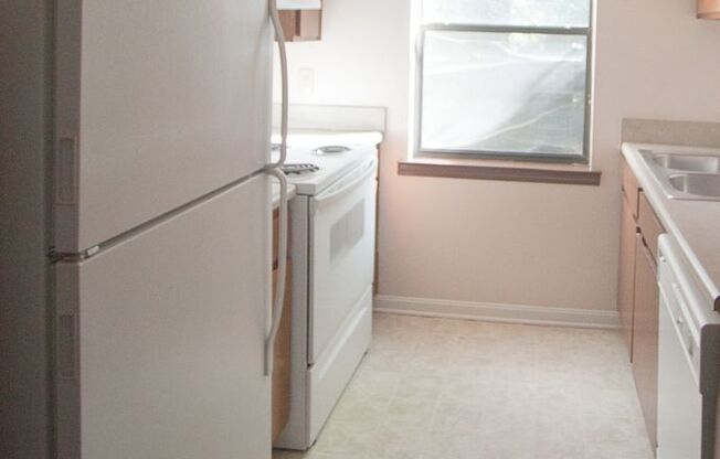 1 bed, 1 bath, $845, Unit 1525-D