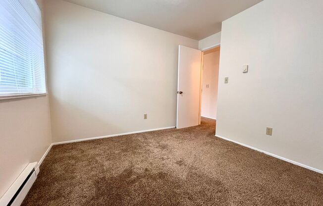 1 bed, 1 bath, 483 sqft, $875, Unit 4