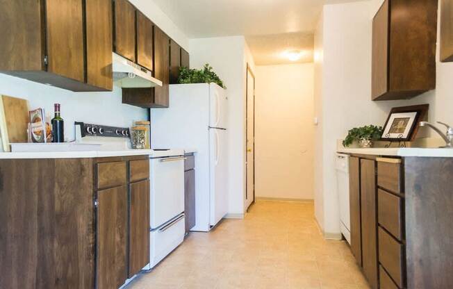 Sage Creek Apartments_Kennewick WA_Kitchen Cabinets