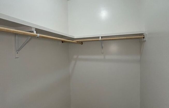 3 beds, 2 baths, $1,450, Unit 17254-28A