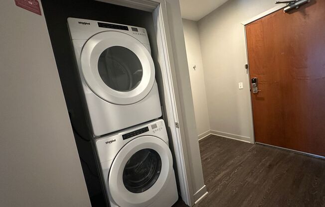 2 beds, 1 bath, 676 sqft, $1,895, Unit 411