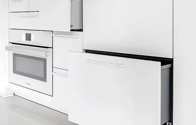 1 bed, 1 bath, $4,450, Unit 804