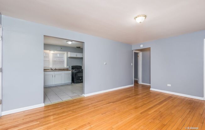 1 bed, 1 bath, $1,155, Unit 7028 S Cornell Ave. 1W