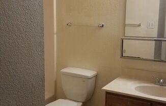 2 beds, 1 bath, 550 sqft, $825