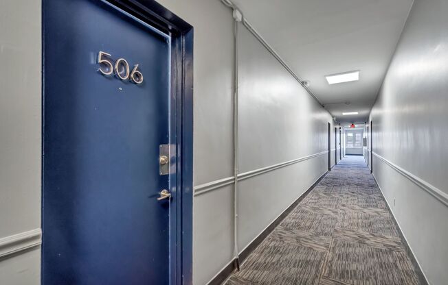 Studio, 1 bath, 300 sqft, $1,550, Unit Unit 611