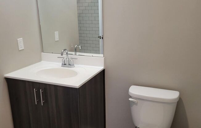 1 bed, 1 bath, 865 sqft, $2,570, Unit 217