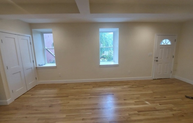 Studio, 1 bath, 650 sqft, $1,900, Unit 2