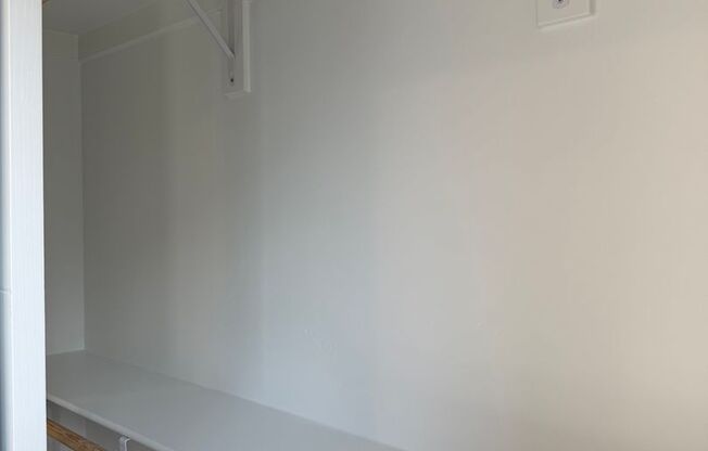 2 beds, 2 baths, 816 sqft, $4,395, Unit 605