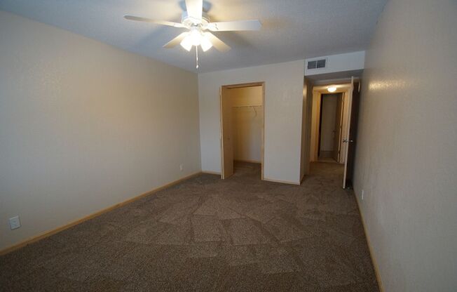 1 bed, 1 bath, 780 sqft, $1,334, Unit 412