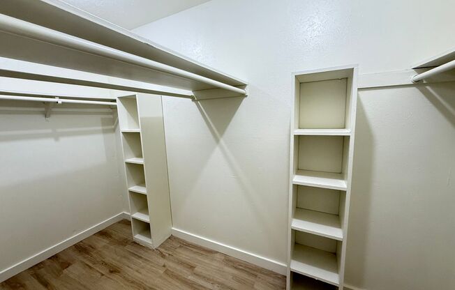 1 bed, 1 bath, 660 sqft, $1,239, Unit OPA-142