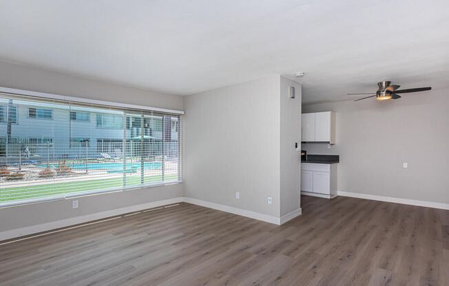 1 bed, 1 bath, 624 sqft, $2,050, Unit #L