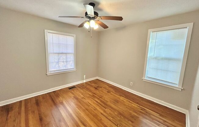 2 beds, 1 bath, $1,395