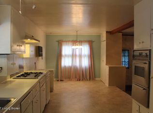 3 beds, 1 bath, $1,275