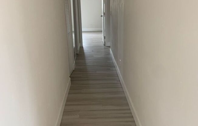 3 beds, 2 baths, 1,050 sqft, $2,800, Unit 2573-17