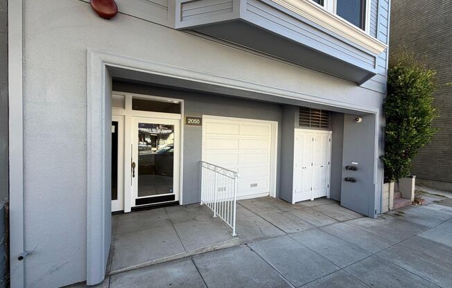 Luxury Pacific Heights 3BD/2.5BA with Private Rooftop Deck