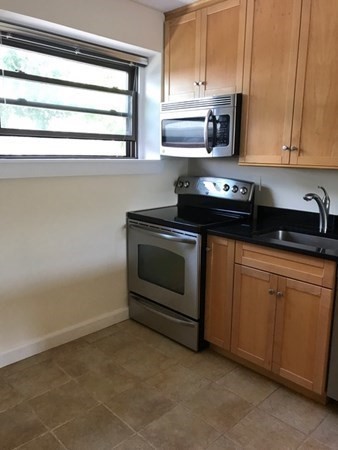65 NORWOOD AVE
