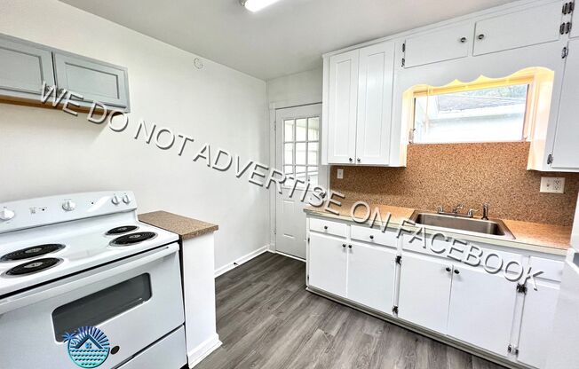 3 beds, 1 bath, $1,199