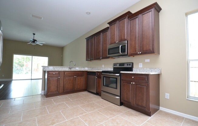 Fantastic fully upgraded 4 BR Oviedo Pool Home