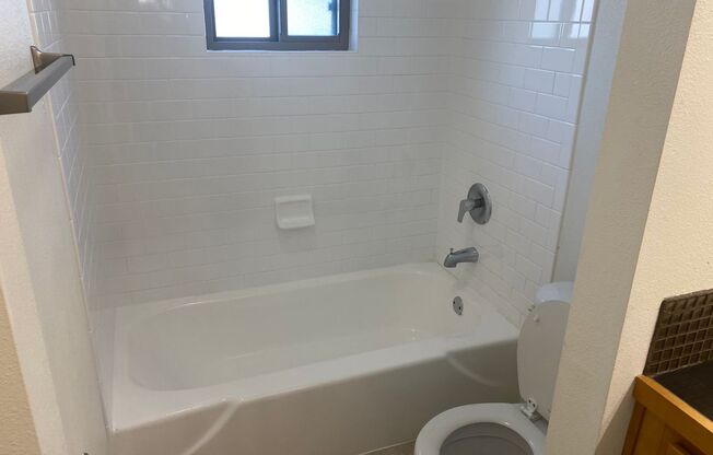 1 bed, 1 bath, 650 sqft, $1,459, Unit PEN-206