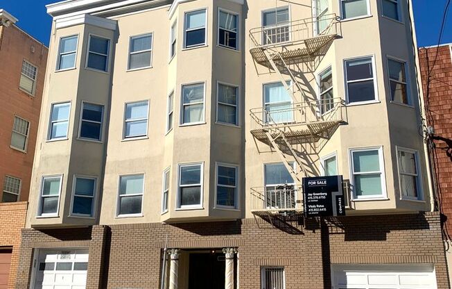 1 bed, 1 bath, 750 sqft, $2,795, Unit 15