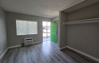 Studio, 1 bath, 330 sqft, $905.5, Unit #30