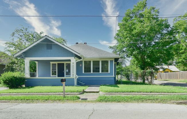 2615 Polk- House