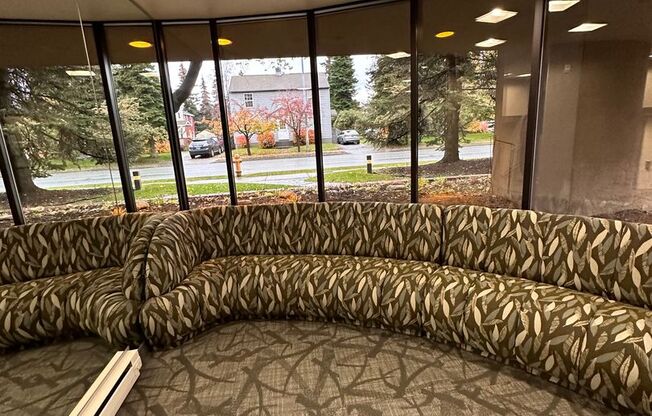 Beautiful park place condo