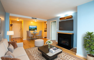 4600 Duke Street 1518