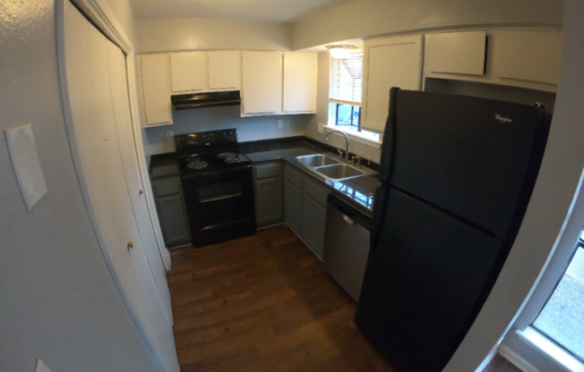 402 Manuel Dr