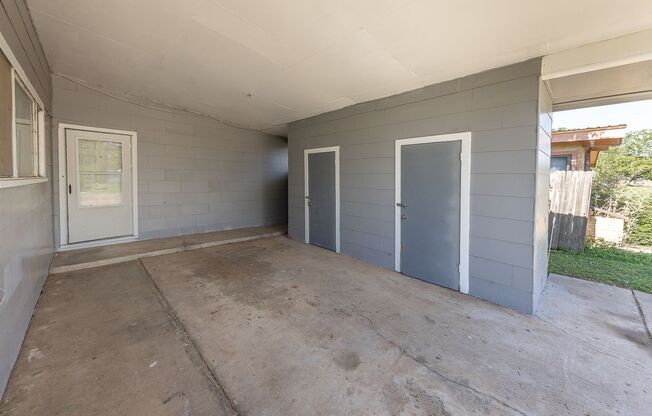 Endearing 3-Bedroom MidCentrury Home