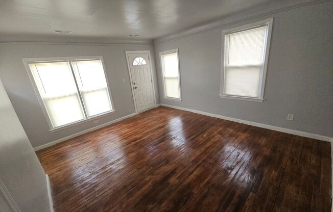 Must see Quaint 2 bedroom home