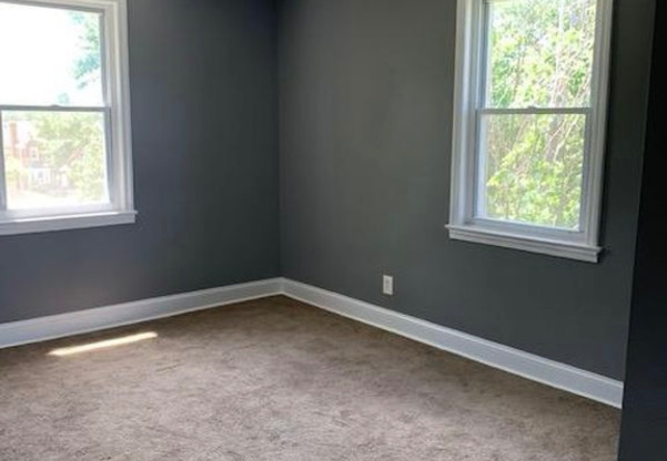 1601 E COLD SPG LN