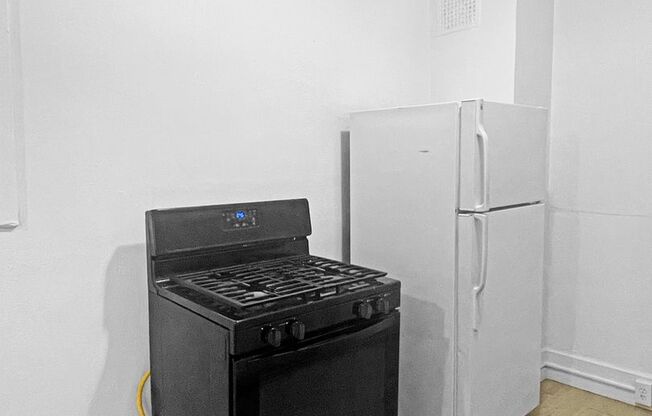 2 beds, 1 bath, 635 sqft, $1,313, Unit 108