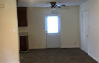 3 beds, 2 baths, $1,395