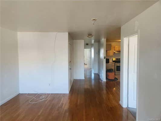 3 beds, 2 baths, 864 sqft, $3,464, Unit 1