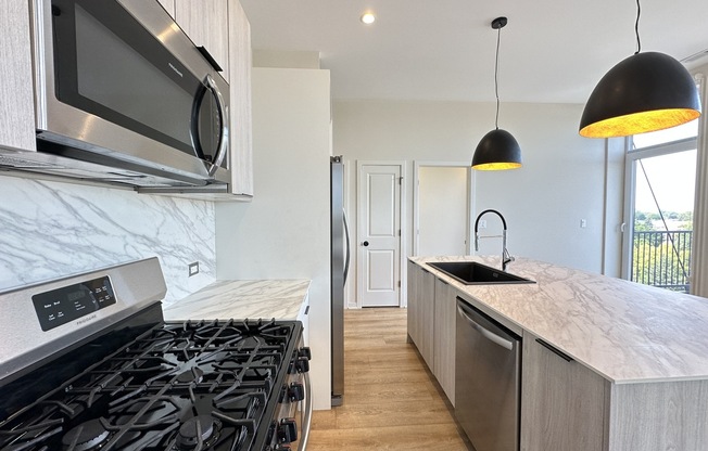 3205 NARRAGANSETT