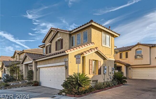 3 BEDROOM DOG FRIENDLY HOUSE!