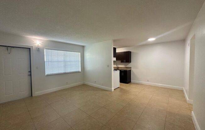 1 bed, 1 bath, $1,595, Unit 121