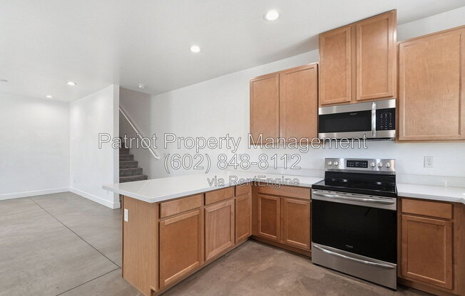 3 beds, 2.5 baths, 1,375 sqft, $2,200, Unit 2