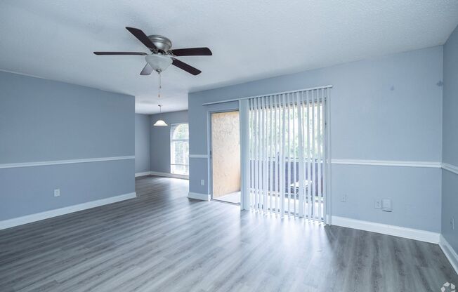 2 beds, 2 baths, 960 sqft, $1,350, Unit N6913C (2X2)