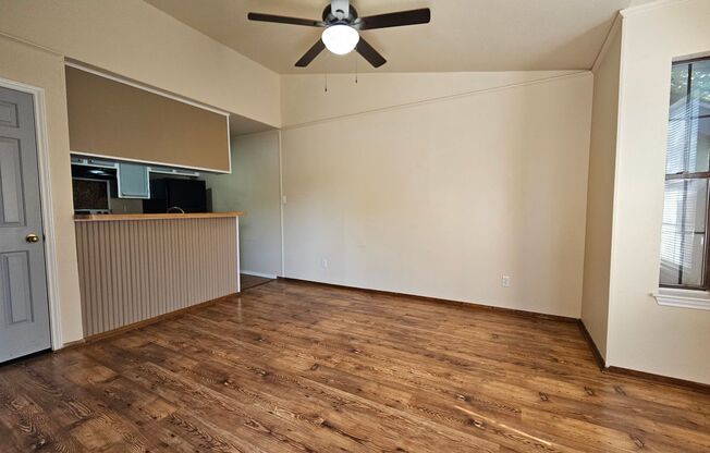 4803 Hamilton Wolfe Rd