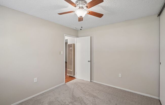 2 beds, 1 bath, 850 sqft, $1,600, Unit 4552