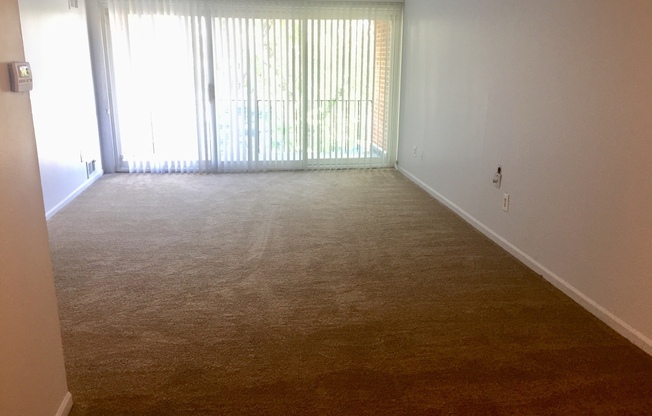 2 beds, 1 bath, 950 sqft, $1,245, Unit #311