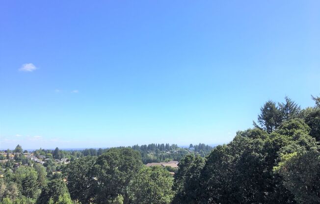 3 beds, 2 baths, 1,184 sqft, $2,035, Unit 130