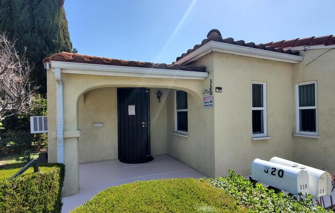 320 LOS HIGOS ST