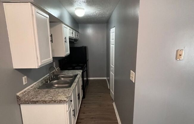 1 bed, 1 bath, 550 sqft, $690