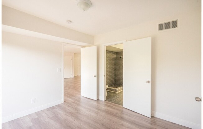 2041 N. Commonwealth Ave.