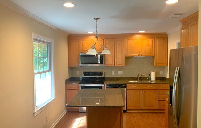 Charming 2 Story home located in the Country Place Subdivision in Matthews NC!